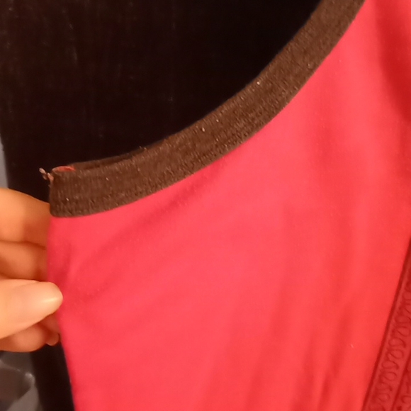 Red skull top 💀 - Picture 4 of 9